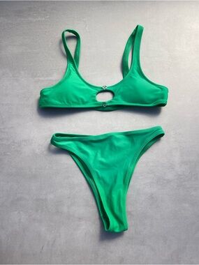 Green Bikini